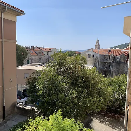 Burgos شقة