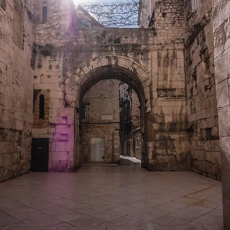 Burgos * سبليت